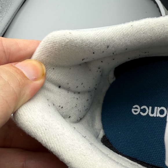 New Balance 574 Men’s Sneakers – Black – Size 11 – NWT - Picture 4 of 6